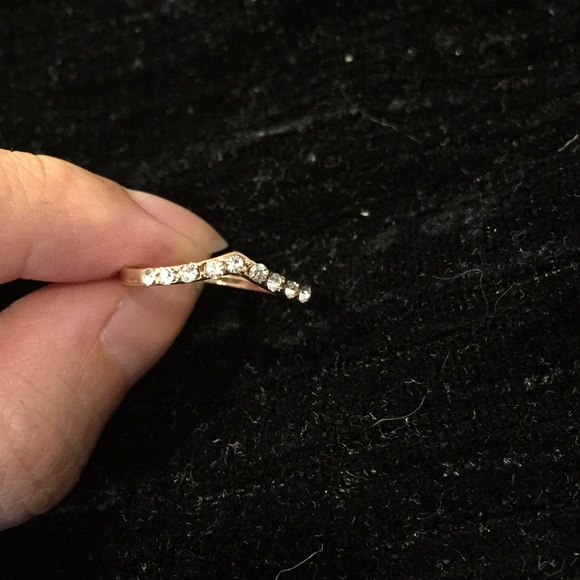 Shining ring - Picture 2 of 3